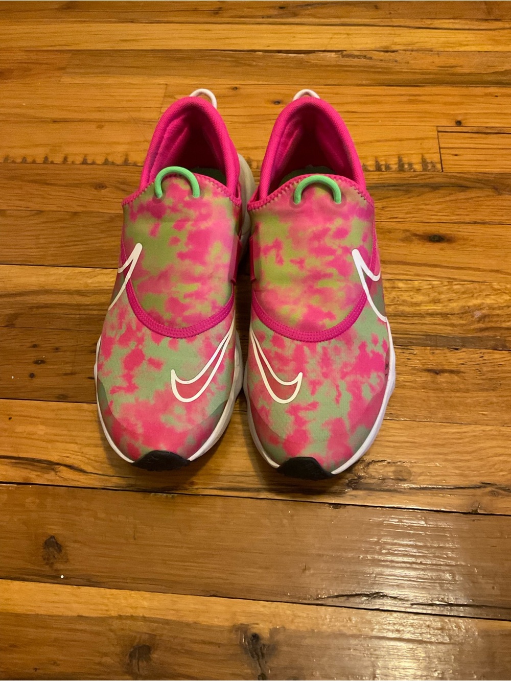 Nike Kids Tie-Dye Slip-On Sneakers in Pink, Green & White